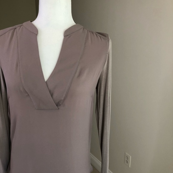 BCBG Maxazria Blouse - Picture 10 of 10